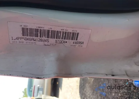 2010 Jeep Liberty Limited z USA, uszkodzony, nr VIN 1J4PP5GK6AW128945